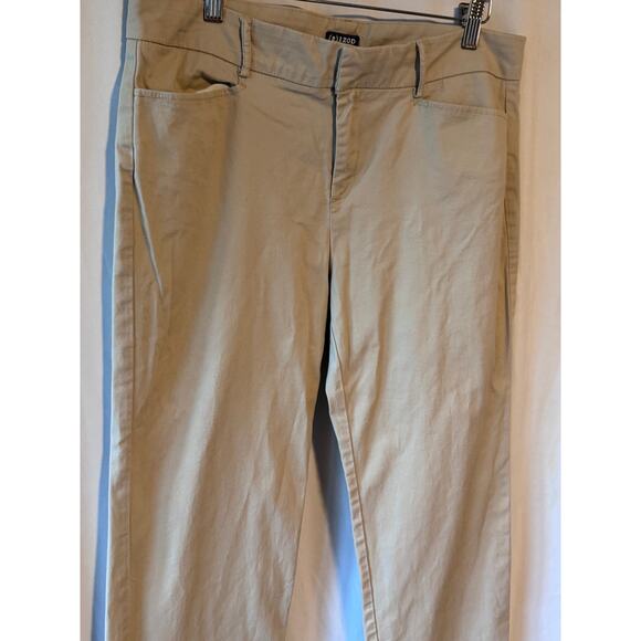 IZOD Petite Women’s 12P Khaki Straight Leg Pants - Picture 2 of 8